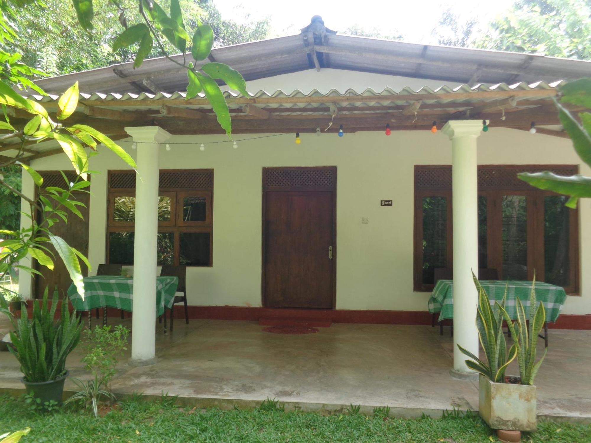 Green Valley Home Stay Talpe Ngoại thất bức ảnh
